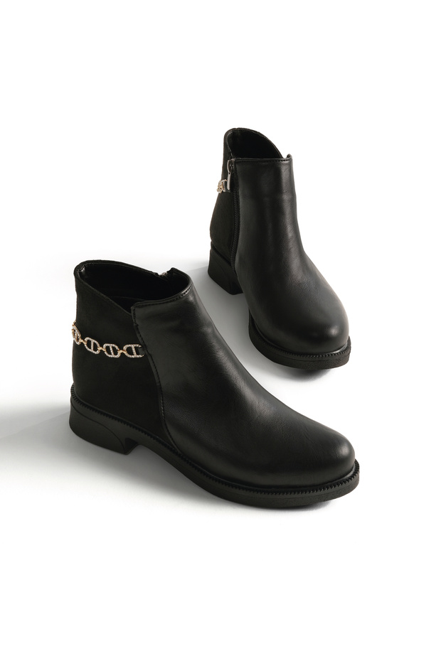 Women's Black Comfortable Fit Chain Detailed Short Heeled Boots