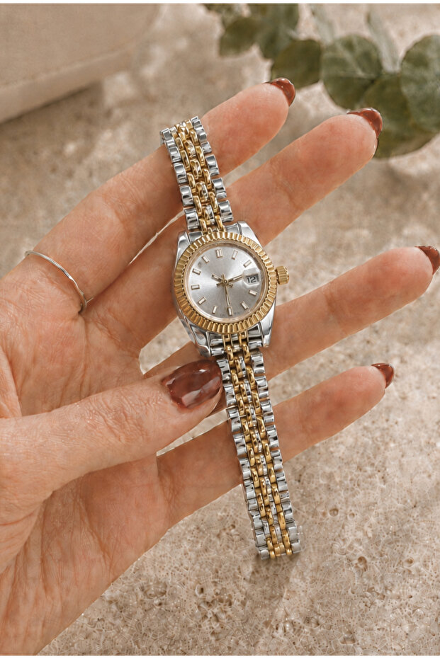 Minimal - Women's Wristwatch with Calendar