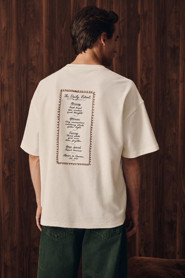 Elan Men's Printed and Embroidered Ecru T-Shirt