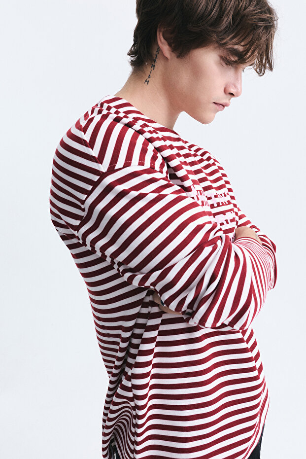 Oversize Striped Sweatshirt