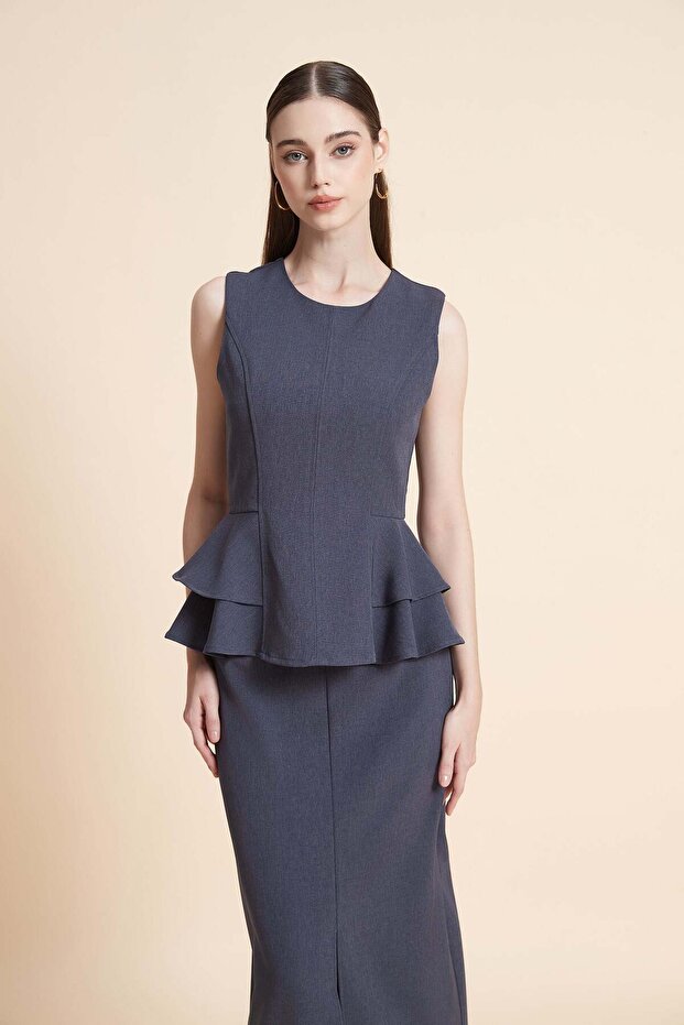 Fitted Sleeveless Blouse