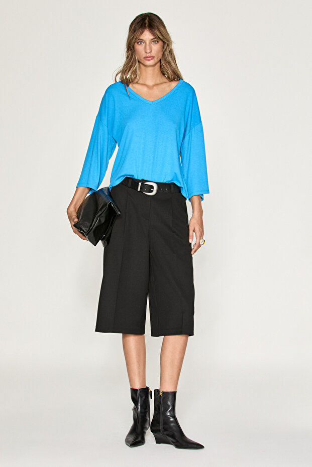 Verve Women's Pleated Woven Fabric Bermuda Black Trousers