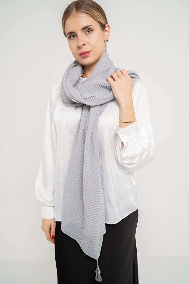 وشاح مربعات سادة