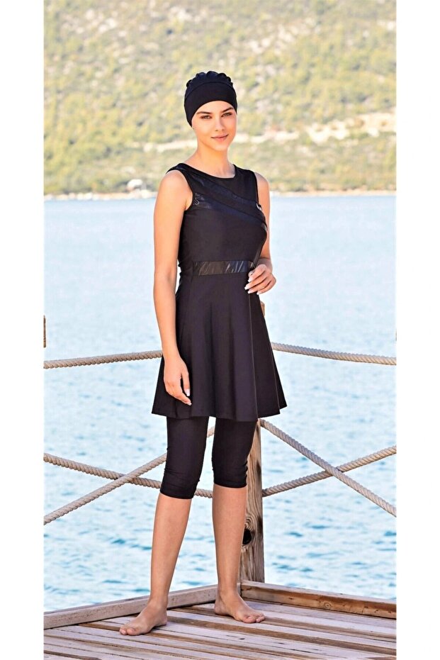 Thick Strap Capri Tights Pool Swimsuit Black
