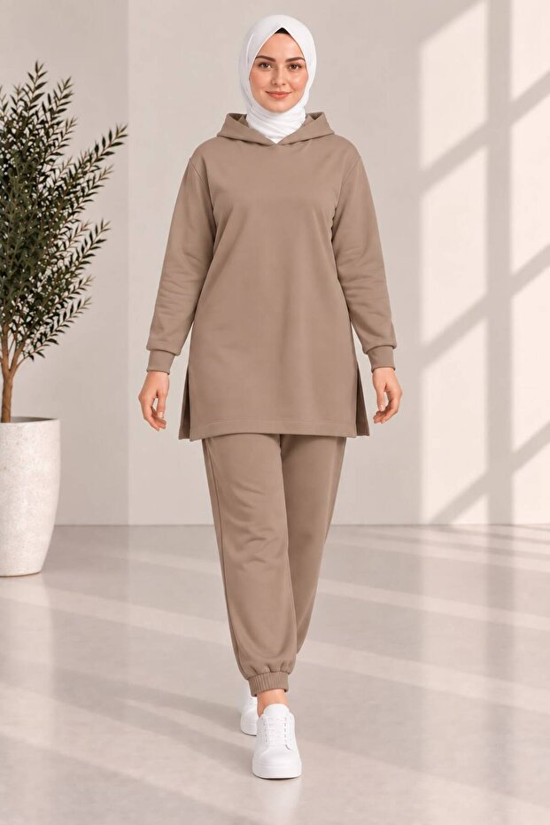 Women's plus size tracksuit set with side slit detail
