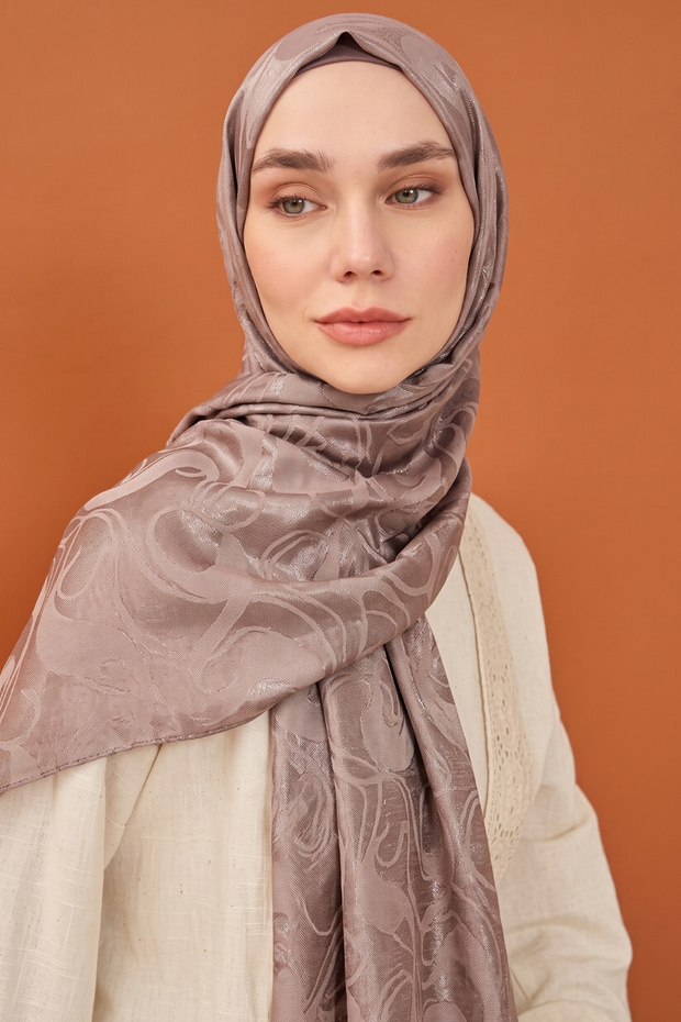 Aerobin Jacquard Ivy Patterned Shawl 21