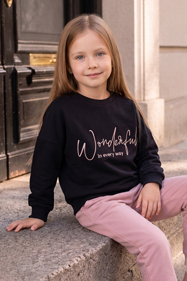 Embossed Printed Oversize Girls' Sweatshirt