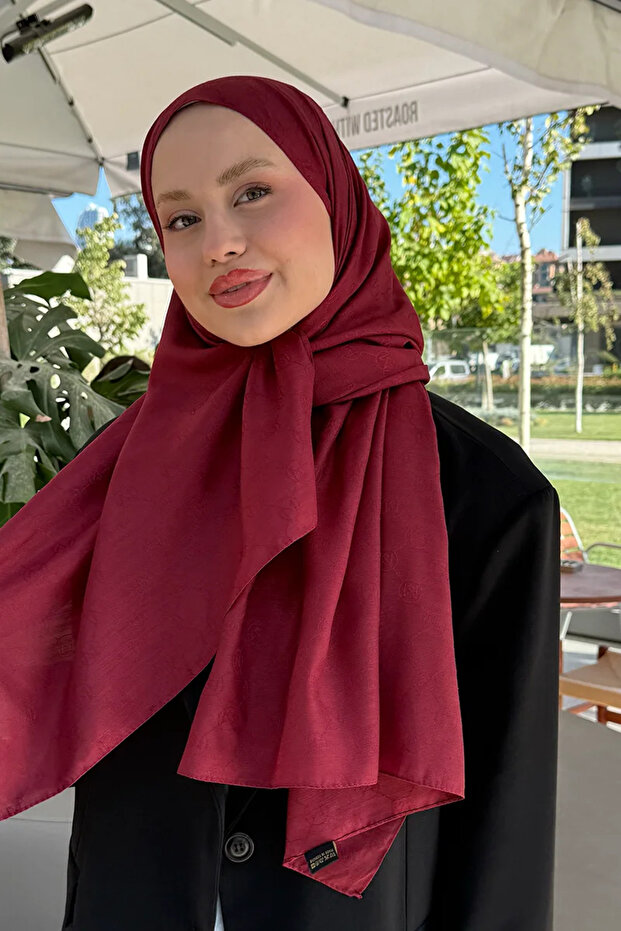 Monogram jacquard shawl - burgundy
