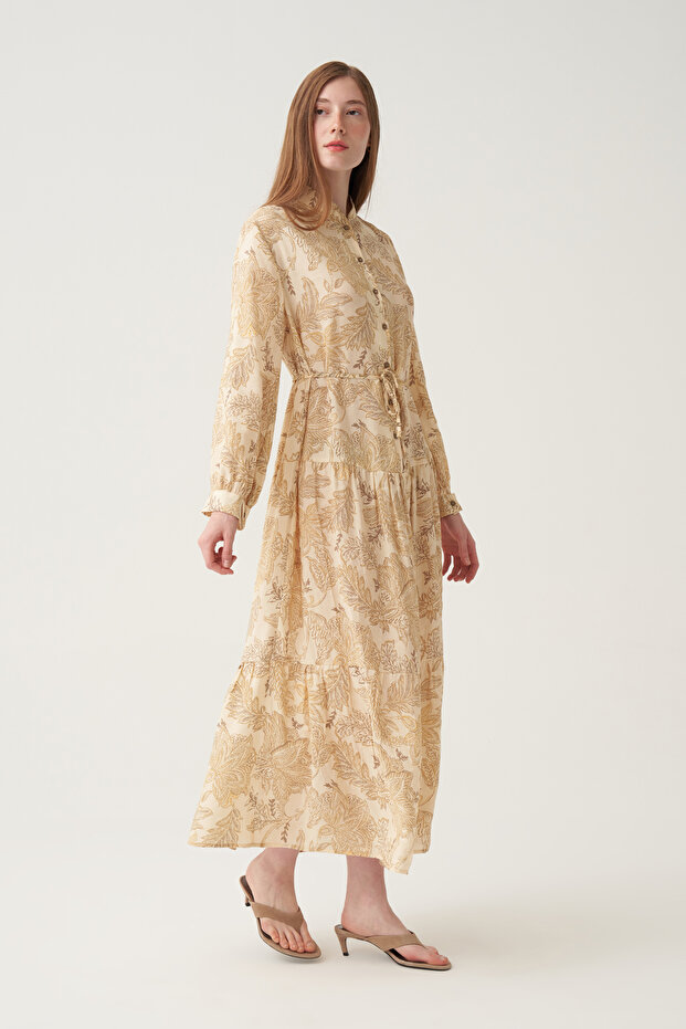 Button detailed embroidered dress