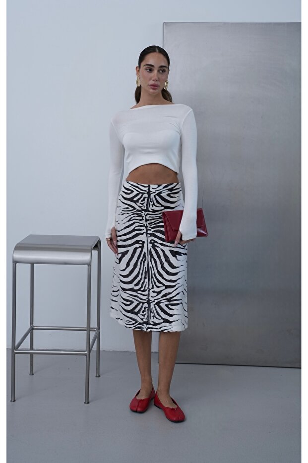 Women's Ecru Zebra Patterned Midi Skirt