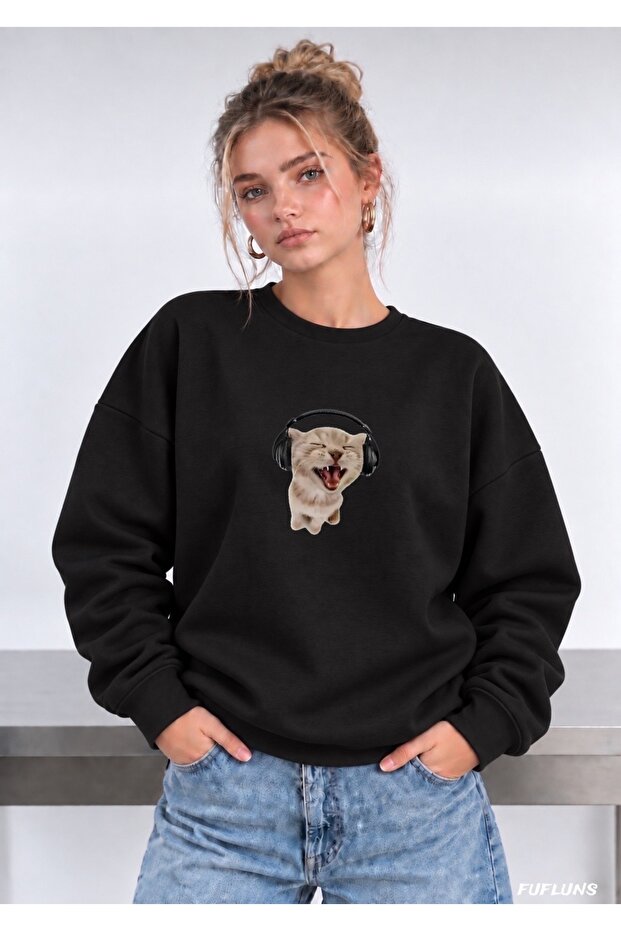 Oversize Women's Crewneck Sweatshirt with Cat Print and Headphones