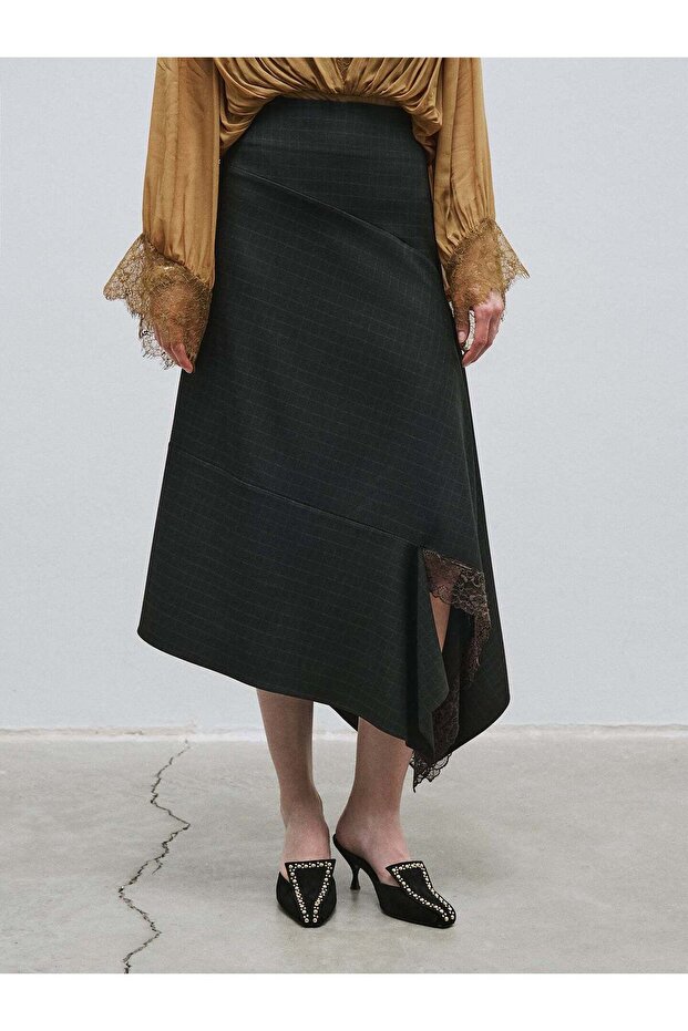 Asymmetrical Cut Checkered Skirt
