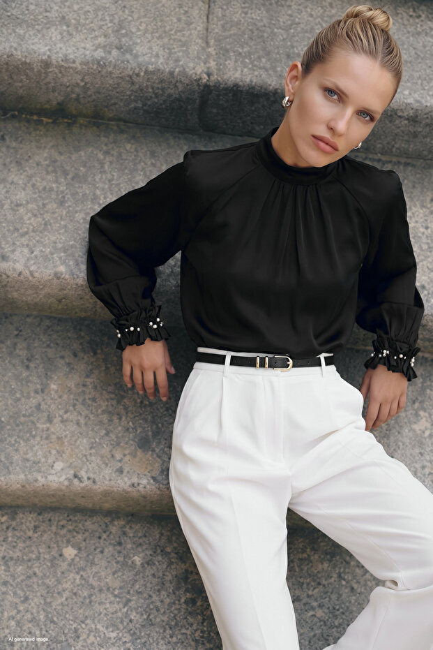 Accessory Detailed Blouse - Black