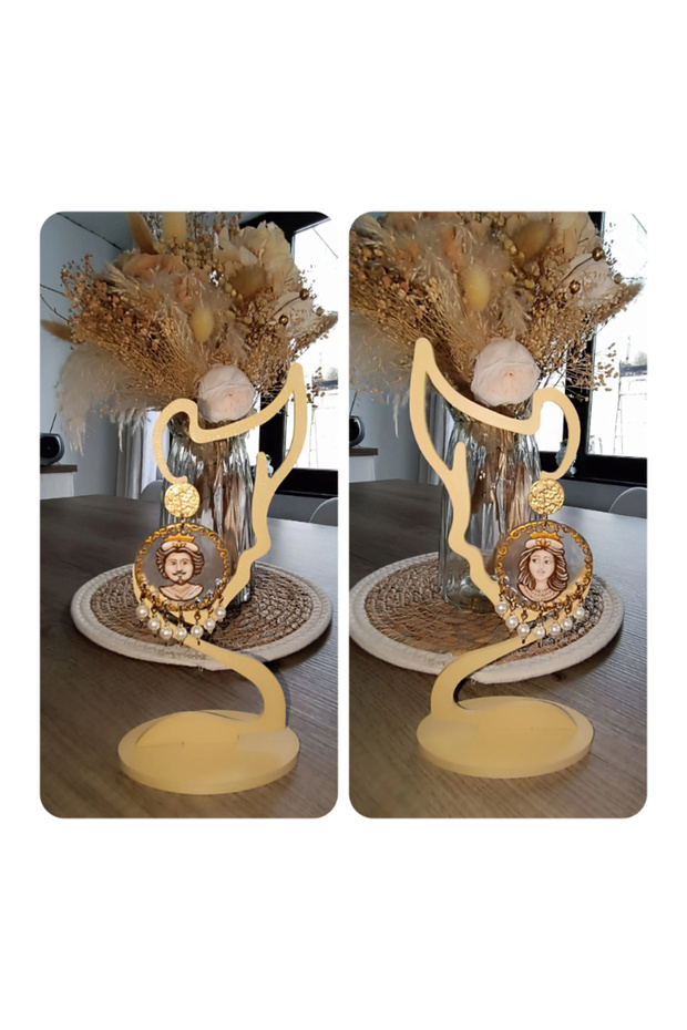 Face Silhouette Earring Stand – Decorative Earring and Jewelry Organizer