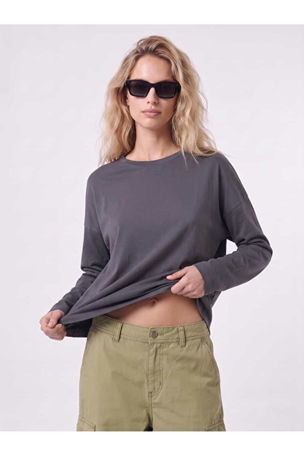 Women's Long Sleeve T-Shirt - C535