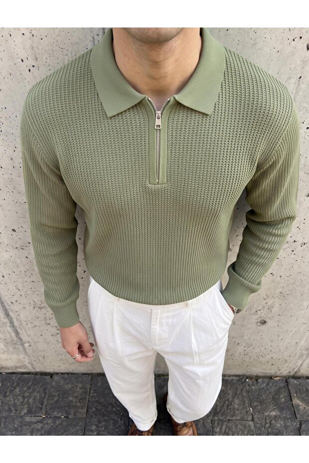 Men's Knitted Zippered Polo Collar Sweater