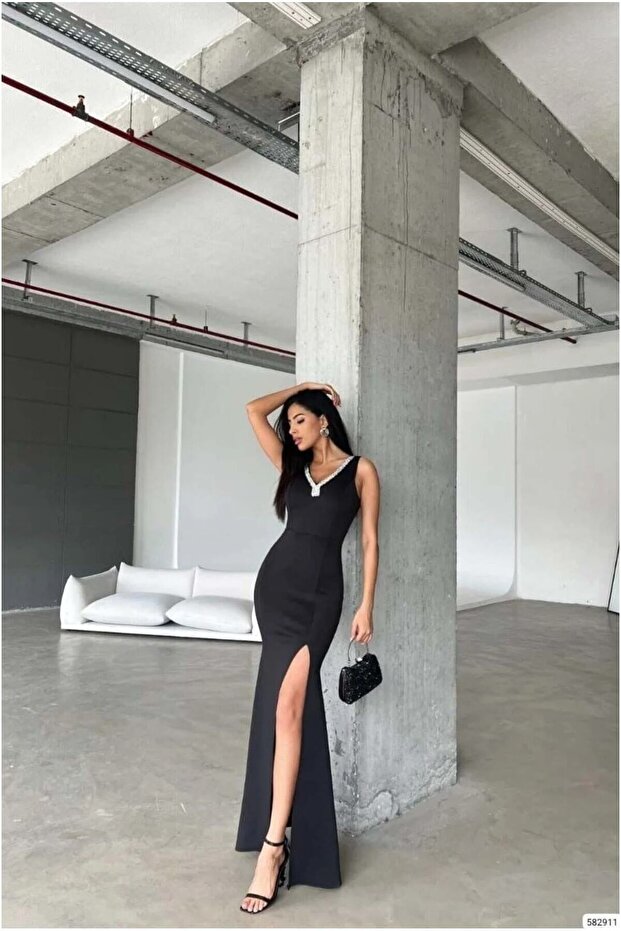 V-Neck Maxi Evening Dress Collar
