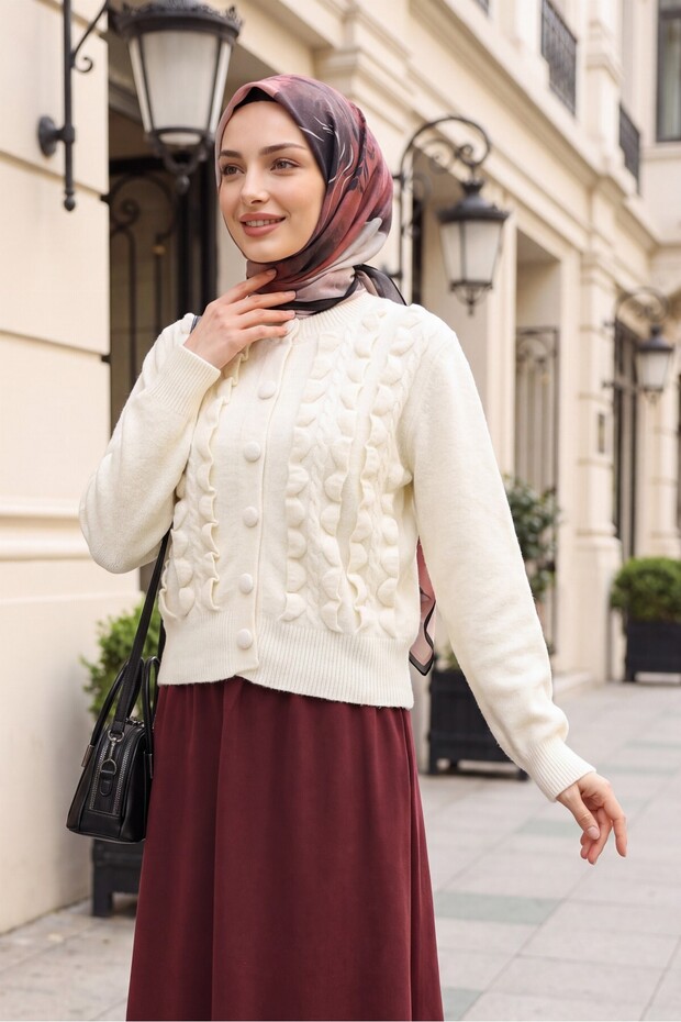 Hair Braided Ruffled Buttoned Knitwear Cardigan -Ecru
