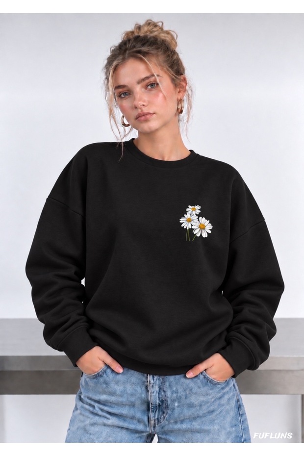 Small Daisy Printed Oversized Women's Crewneck Sweatshirt