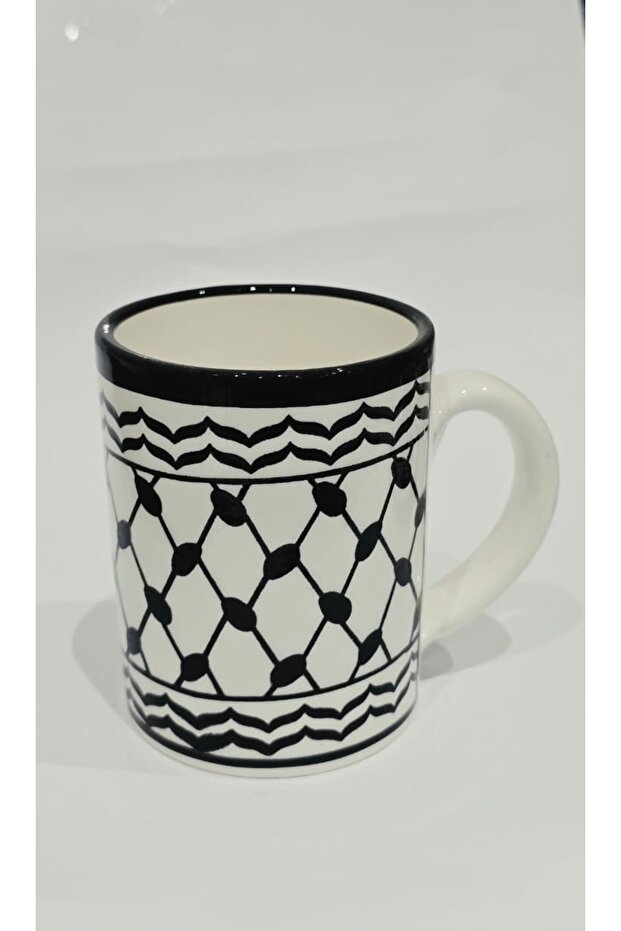 Large handmade Palestinian ceramic mug - Black and White