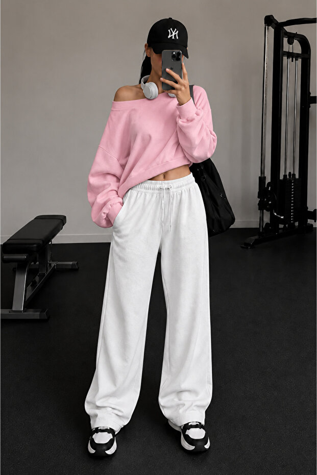 Women's New Season Boat Neck Sweatshirt - Loose Leg Sweatpants 2-Piece Set