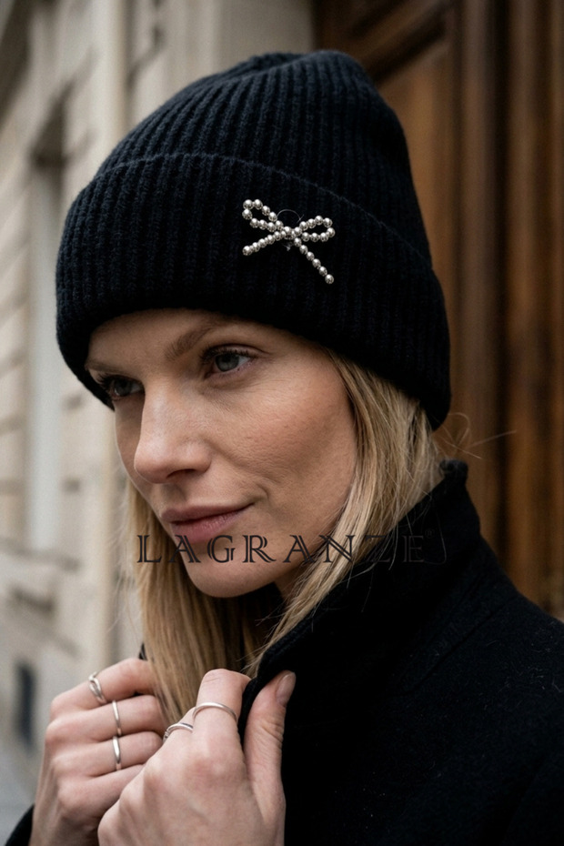 Women's Beret with Stone Bow Accessories