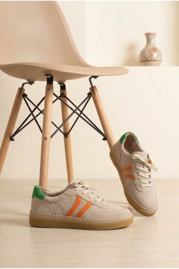 Women's Suede Flat Sole Sneaker with Lace-Up Bead Detail Comfortable Walking and Casual Sports Shoes Retro Stylish Sneaker