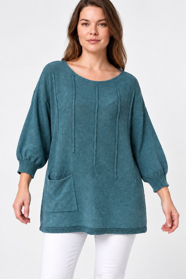 Women's Italian Style Oversized Knitwear Blouse with Bat Sleeves and Side Slits with Pocket Detail