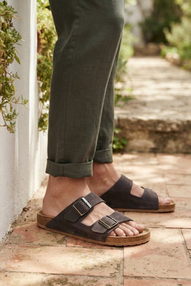 S963.001 Brown Double-Strapped Nubuck Large Size Men's Slippers Casual Beach Slippers