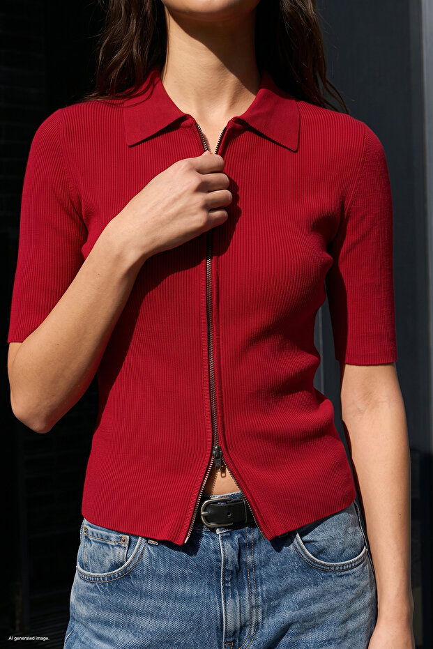 Short Sleeve Zippered Knitwear - Red