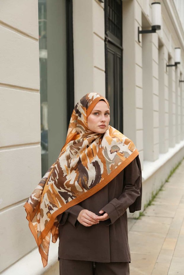 Allure Shell Pattern Tensel Shawl