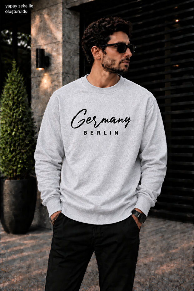 Men's Germany Calligraphy Written Crew Neck Casual Regular Fit Sweatshirt