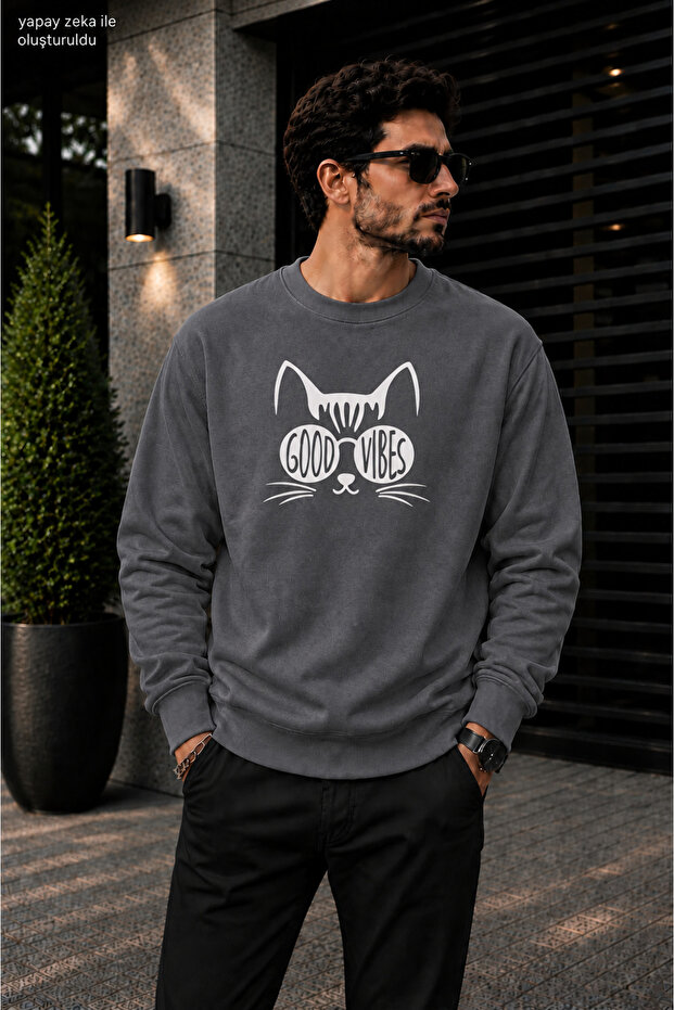 Men's Printed Crew Neck Casual Regular Fit Sweatshirt with Cat Illustration and Glasses