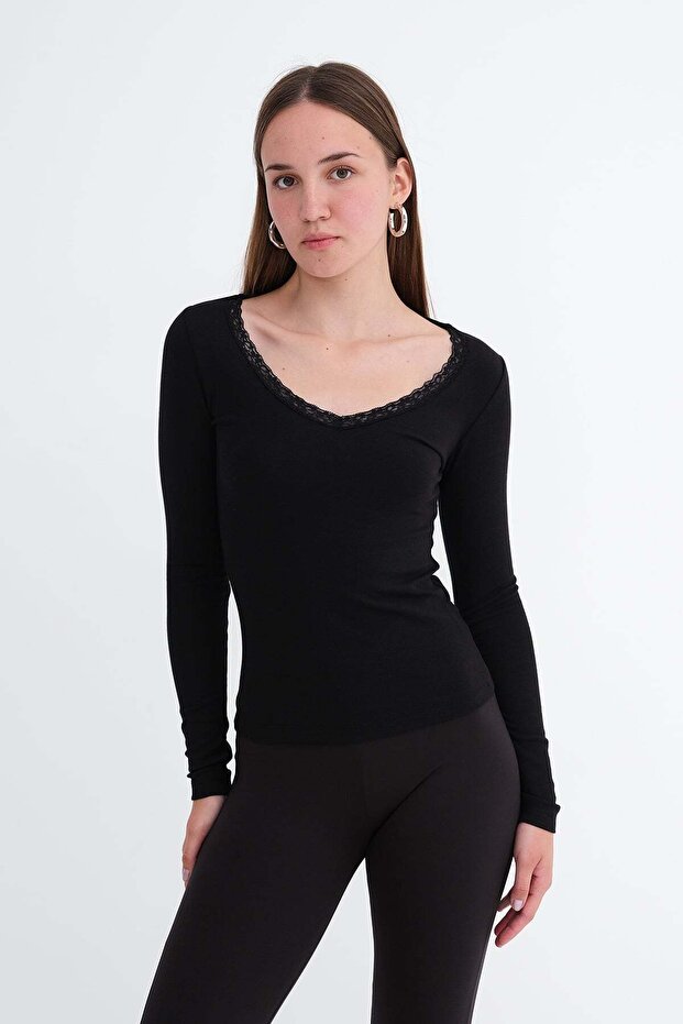 Lace Collared Modal Blouse P06099