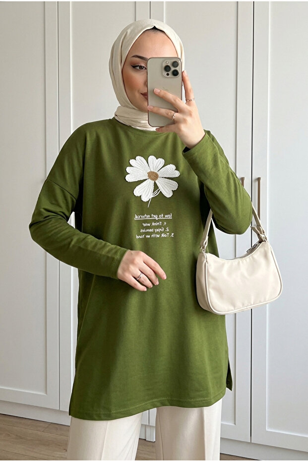 Women's Daisy Flower Embroidered Letter Print Detailed Loose Long Sweat Tunic
