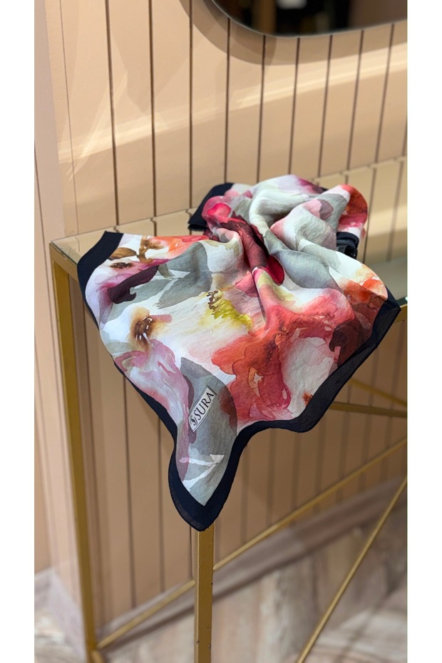 Batik Floral Patterned Shawl