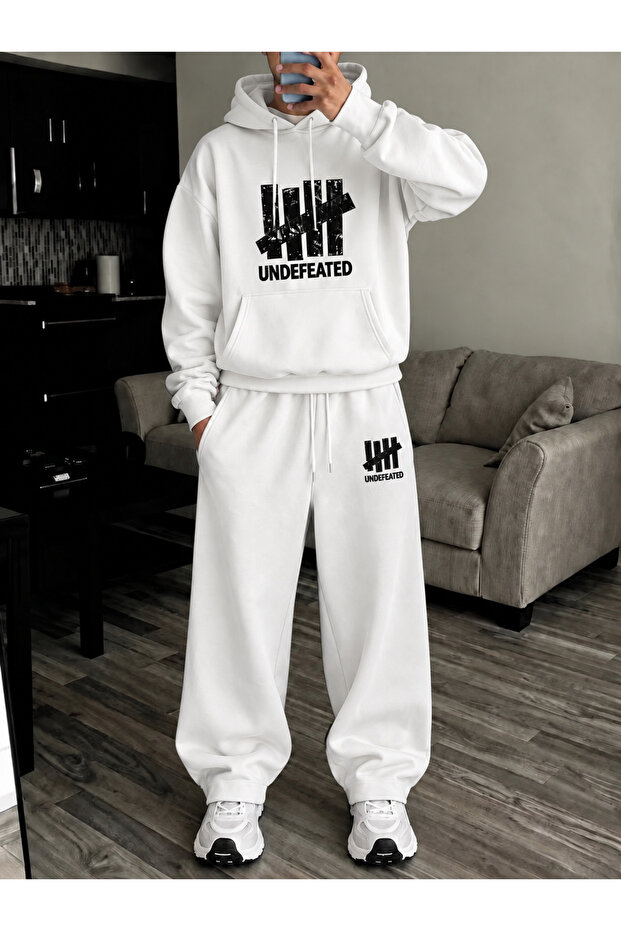 Unisex Women's and Men's Undefeated Printed Oversize Winter Sweatshirt and Baggy Sweatpants Set