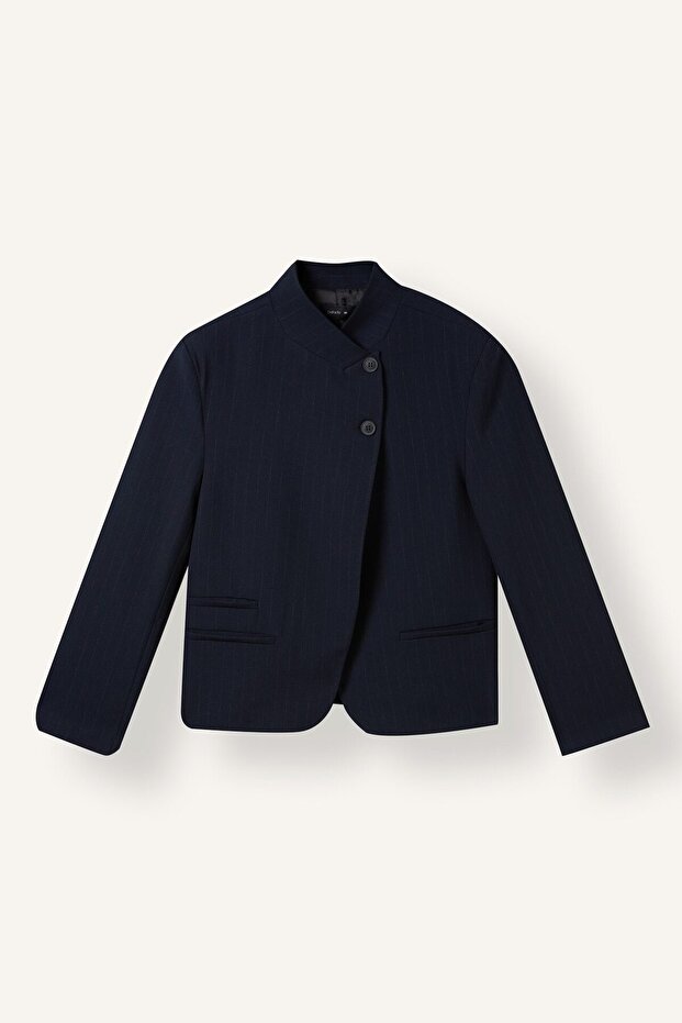 Boxy Fit High Collar Buttoned Blazer Jacket I3424Ax26Au