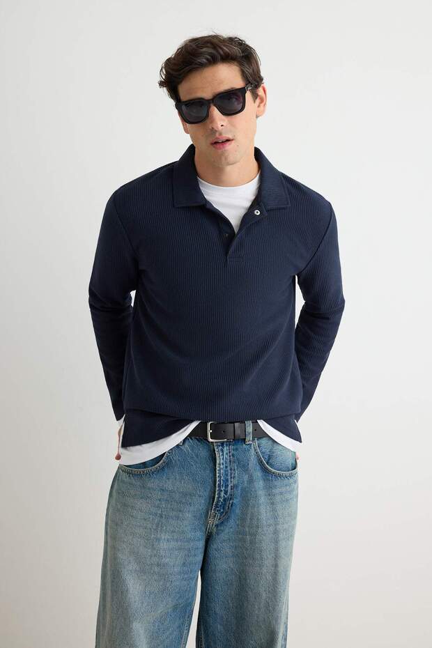 Navy Blue Regular/Normal Cut Textured Snap Button Polo Collar T-Shirt Tmnaw27Po00001