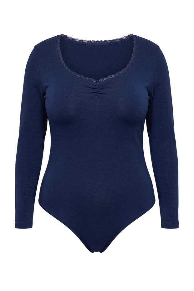 Lacivert Kare Yaka Dantel Detaylı Örme Çıt Çıtlı Body TBBAW27CS00028