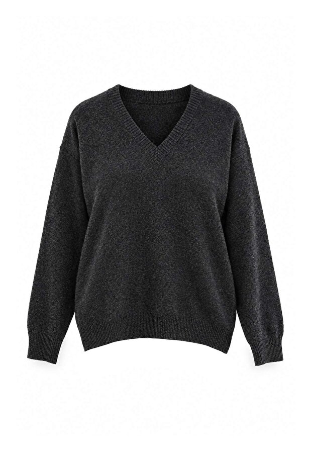 Wardrobe Essentials Antrasit V Yaka %100Yünlü Büyük Beden Triko Kazak TBBAW27AN00037