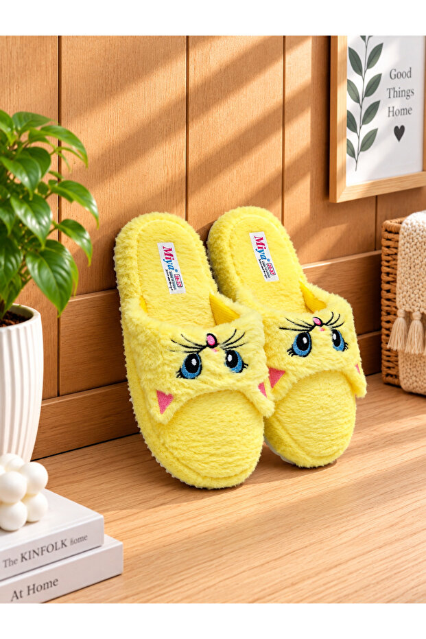Cat with Ears Model Women's House Slippers - Warm and Fluffy Slippers with Non-Sound Soles
