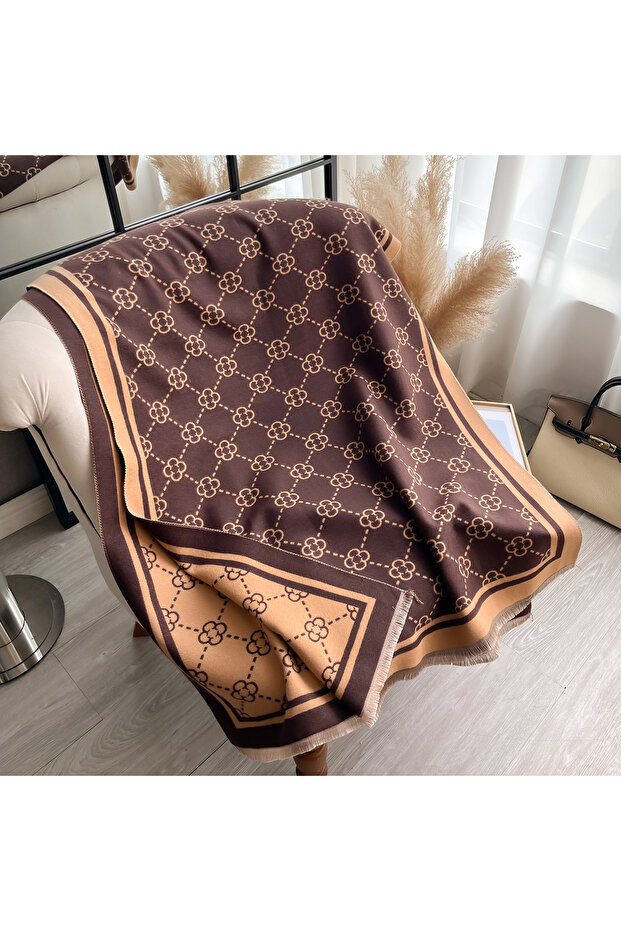 Brown 2024 New Elegant Fashion Imitation Shawl Cashmere Jacquard Pattern Scarf Winter Collocation Wa