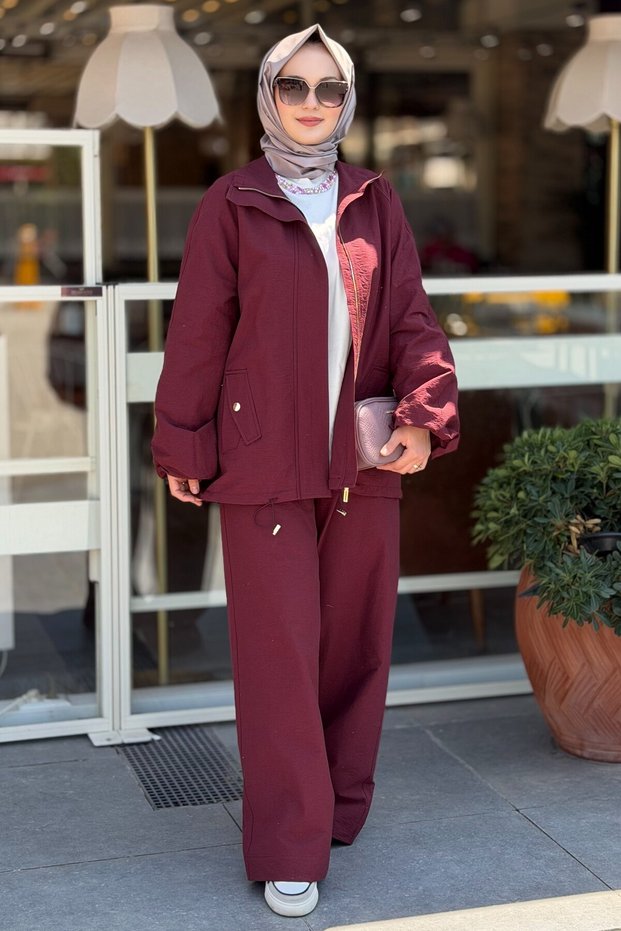 Vespa Raglan Sleeve High Collar Zippered Jacket and Loose Pants Set