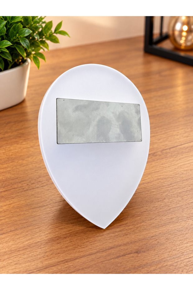 Bedside sconce
