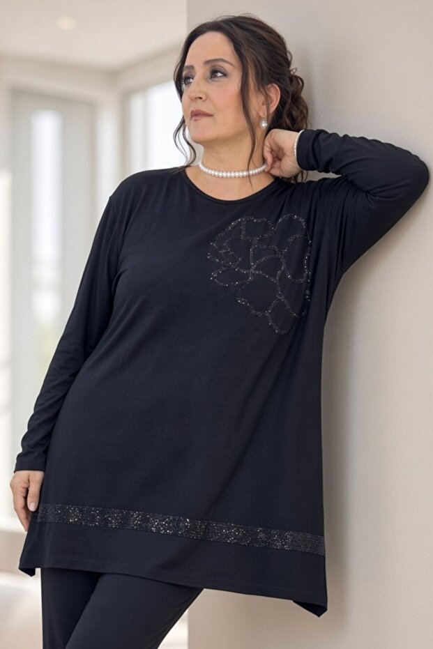 Stone-Embroidered Circular Neck Bell Cut Plus Size Blouse