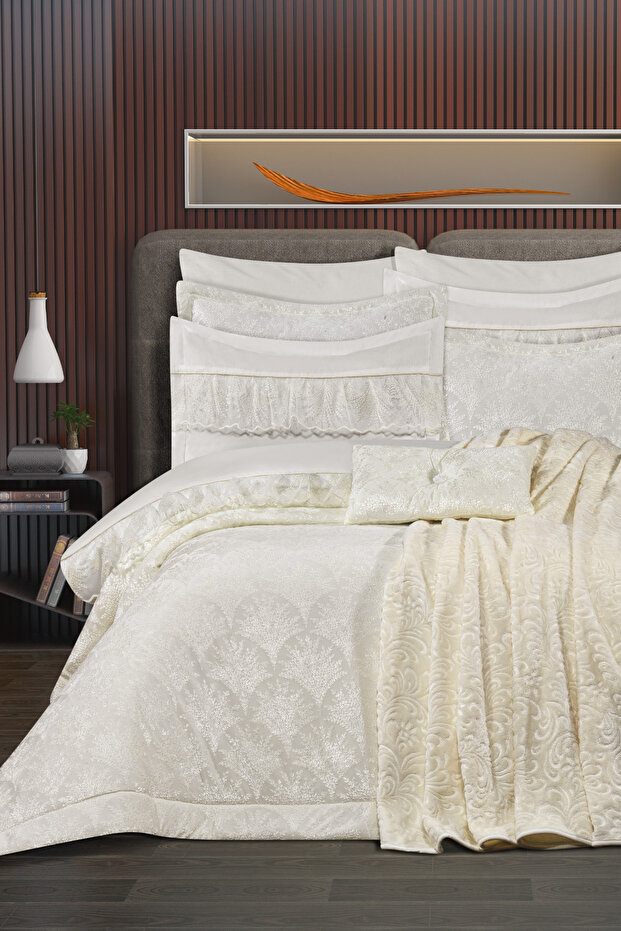 Home Buket 11-Piece Embroidered Bedding Set, Velvet Bedspread and Dowery Set with Blanket