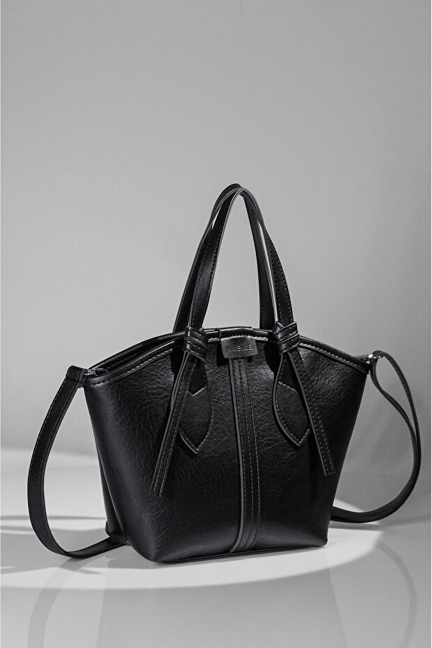 Women's Black Zippered Lined Hand and Shoulder Bag