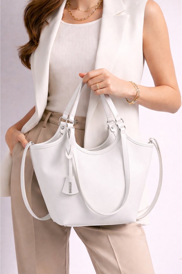 Women's White Lined Zippered Hand and Shoulder Bag
