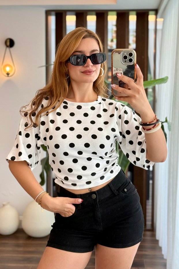 Black Stretchy Lycra Fabric Crew Neck Short Sleeve Polka Dot Pattern Polyester Blend Blouse